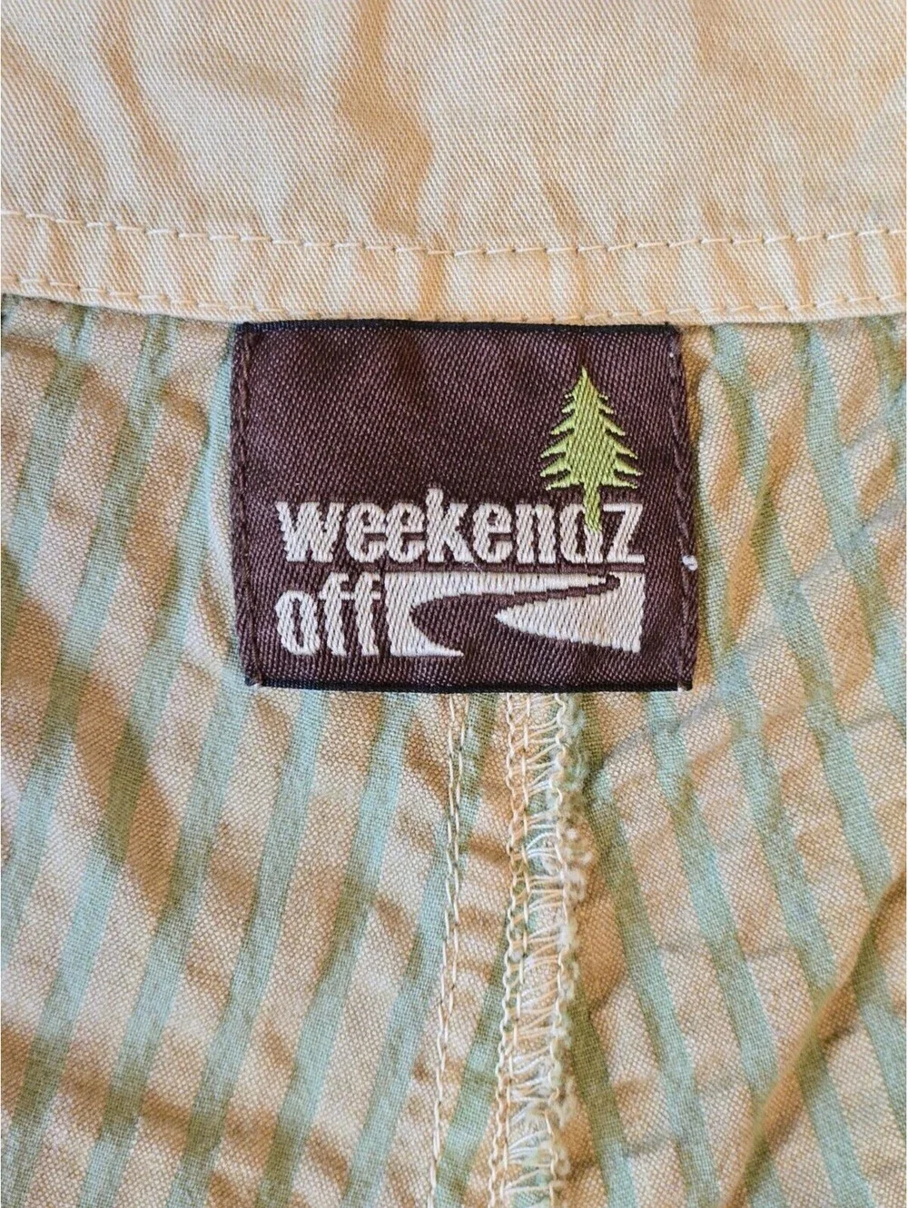 Weekendz Off Men's Seersucker Striped Green/Beige Bermuda Shorts Pockets